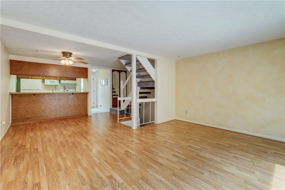 9 Village Trail, Mendon, New York image 18