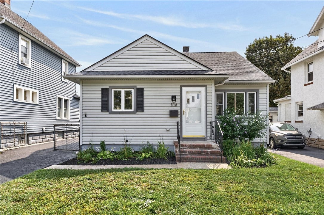 316 W Elm St