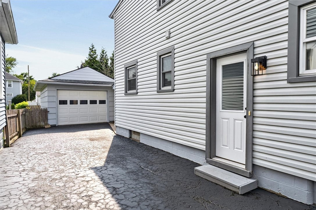 316 W Elm St
