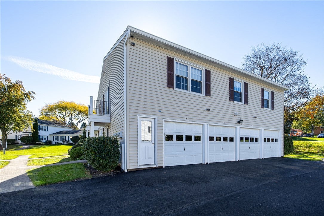7 Eagle Lane