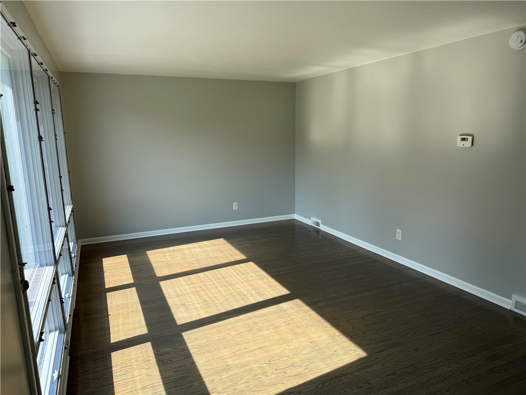 1 Marilou Drive, Gates, New York image 4