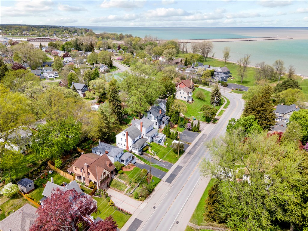 5137 Saint Paul Boulevard, Irondequoit, New York image 4