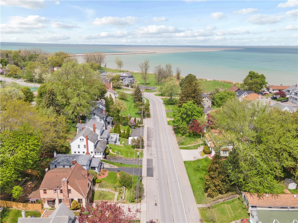 5137 Saint Paul Boulevard, Irondequoit, New York image 3