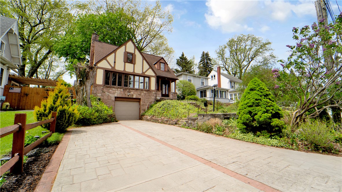 5137 Saint Paul Boulevard, Irondequoit, New York image 36