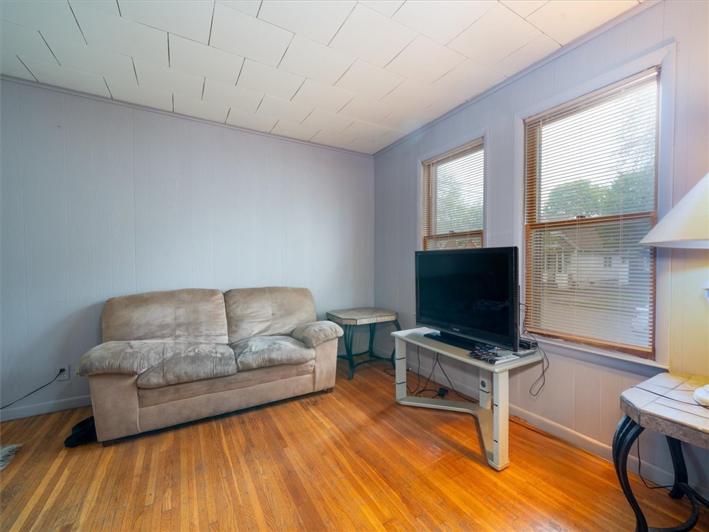 39 Sterling Street, Rochester, New York image 11