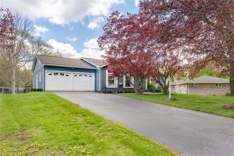 Homes For Sale - 228 Brush Hollow Road<br/> Monroe County, Greece, NY 14626