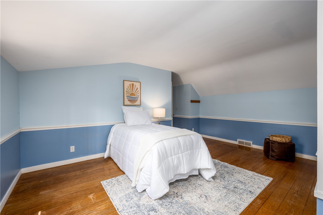 799 Oakridge Drive, Irondequoit, New York image 35
