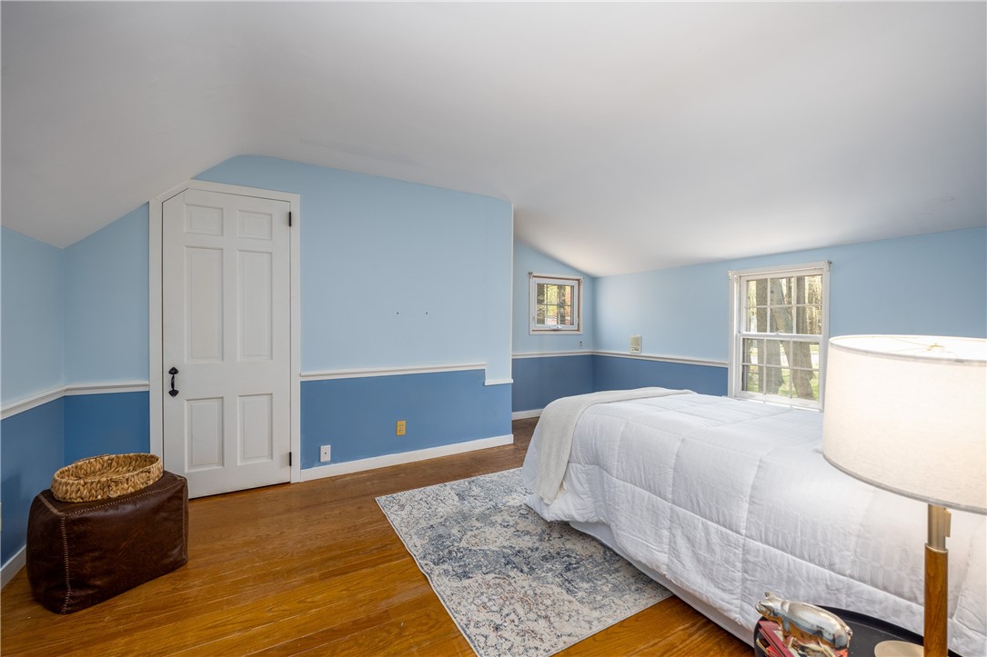 799 Oakridge Drive, Irondequoit, New York image 36