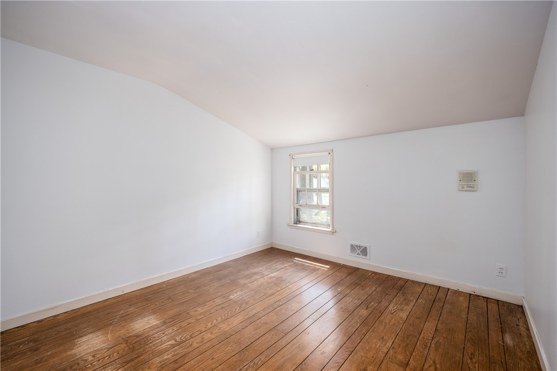 799 Oakridge Drive, Irondequoit, New York image 37