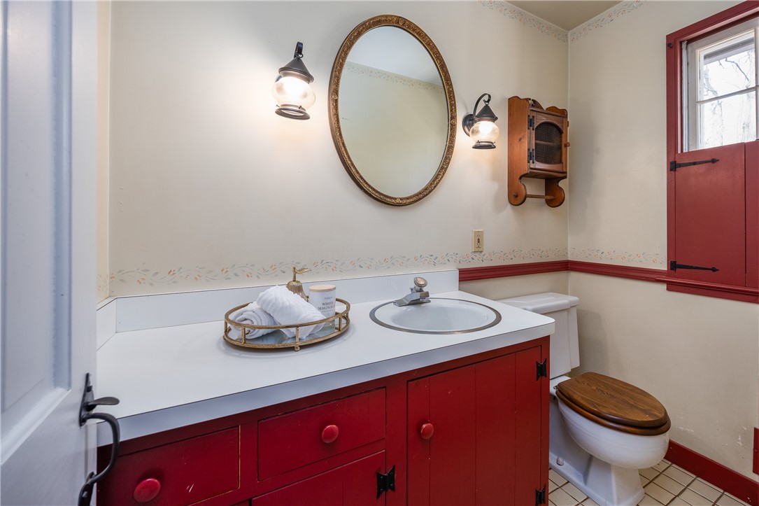 799 Oakridge Drive, Irondequoit, New York image 19