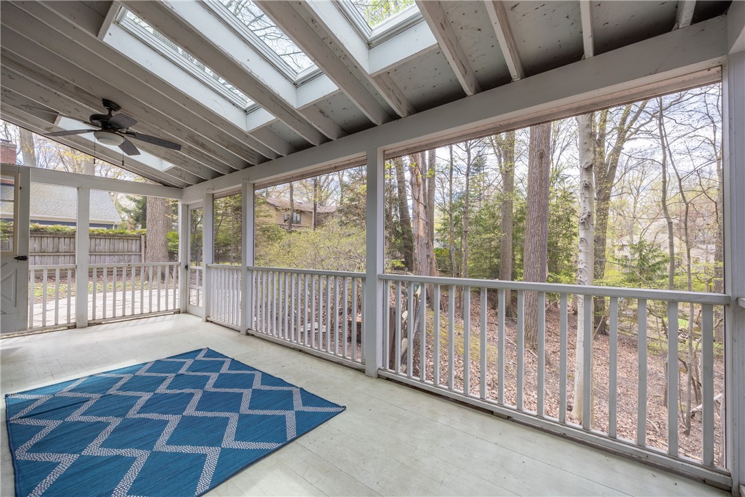 799 Oakridge Drive, Irondequoit, New York image 16