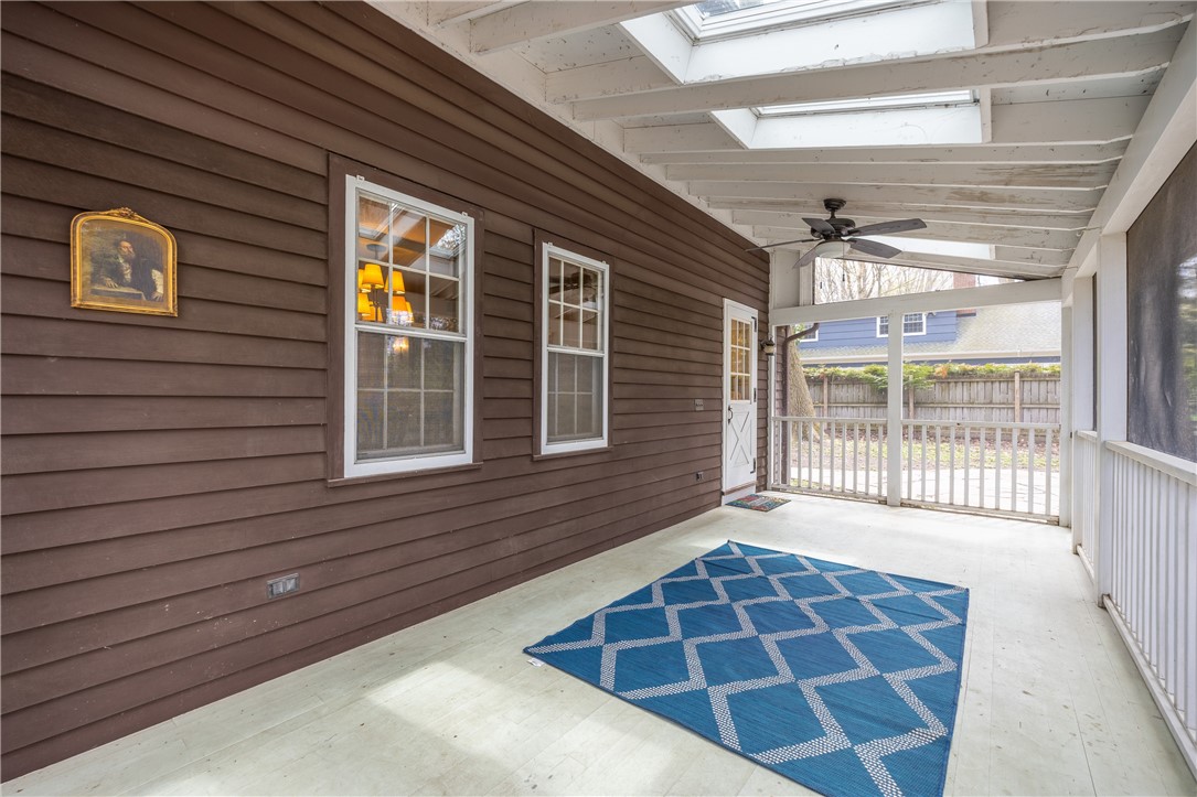 799 Oakridge Drive, Irondequoit, New York image 17