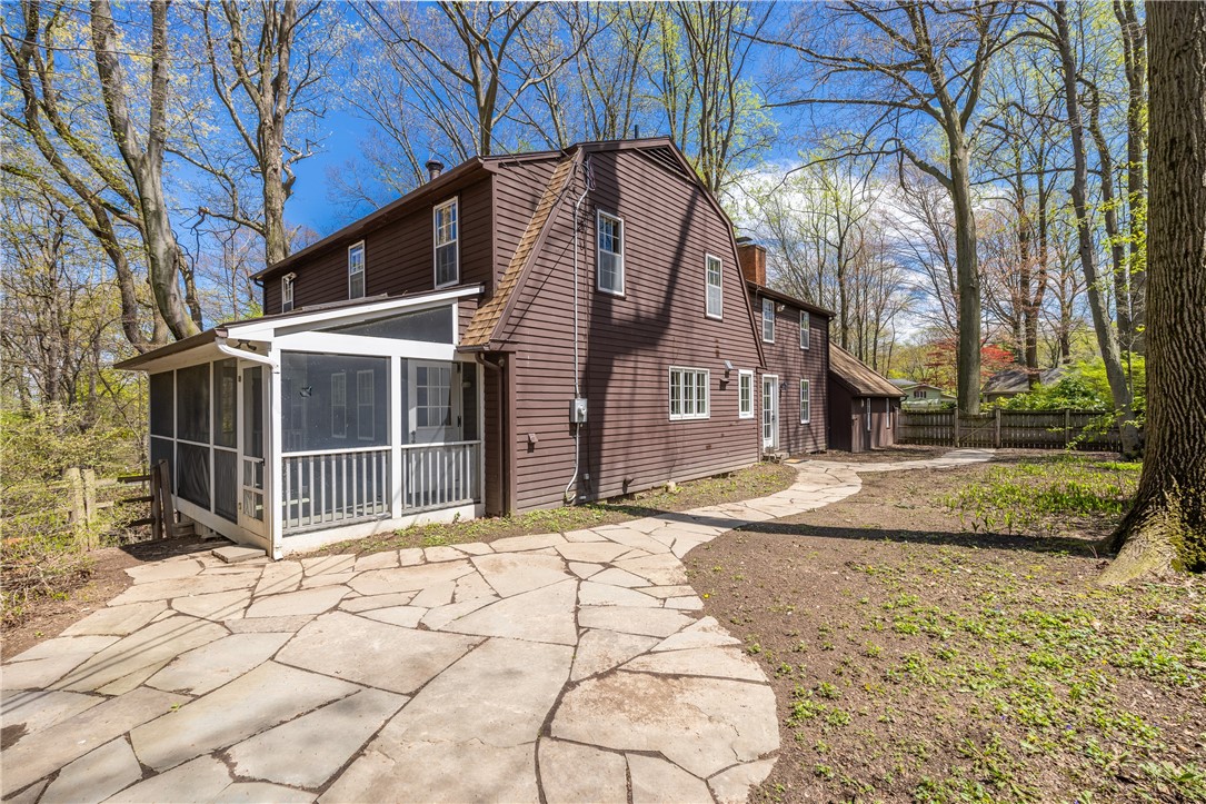 799 Oakridge Drive, Irondequoit, New York image 2