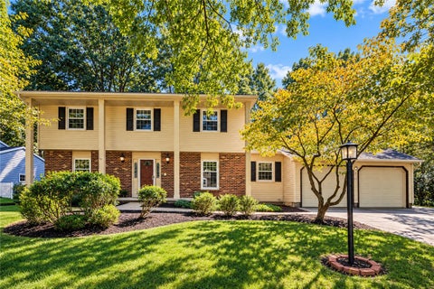 Photo of 21 Hidden Creek Circle, Perinton, NY 14534 (MLS # R1725055)