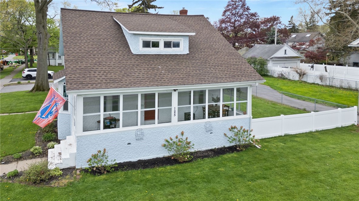 125 Charlton Rd Rd, Irondequoit, New York image 1