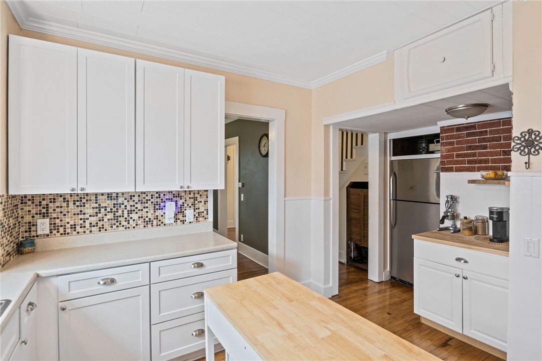 125 Charlton Rd Rd, Irondequoit, New York image 4