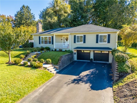 Photo for 421 Kilbourn Road