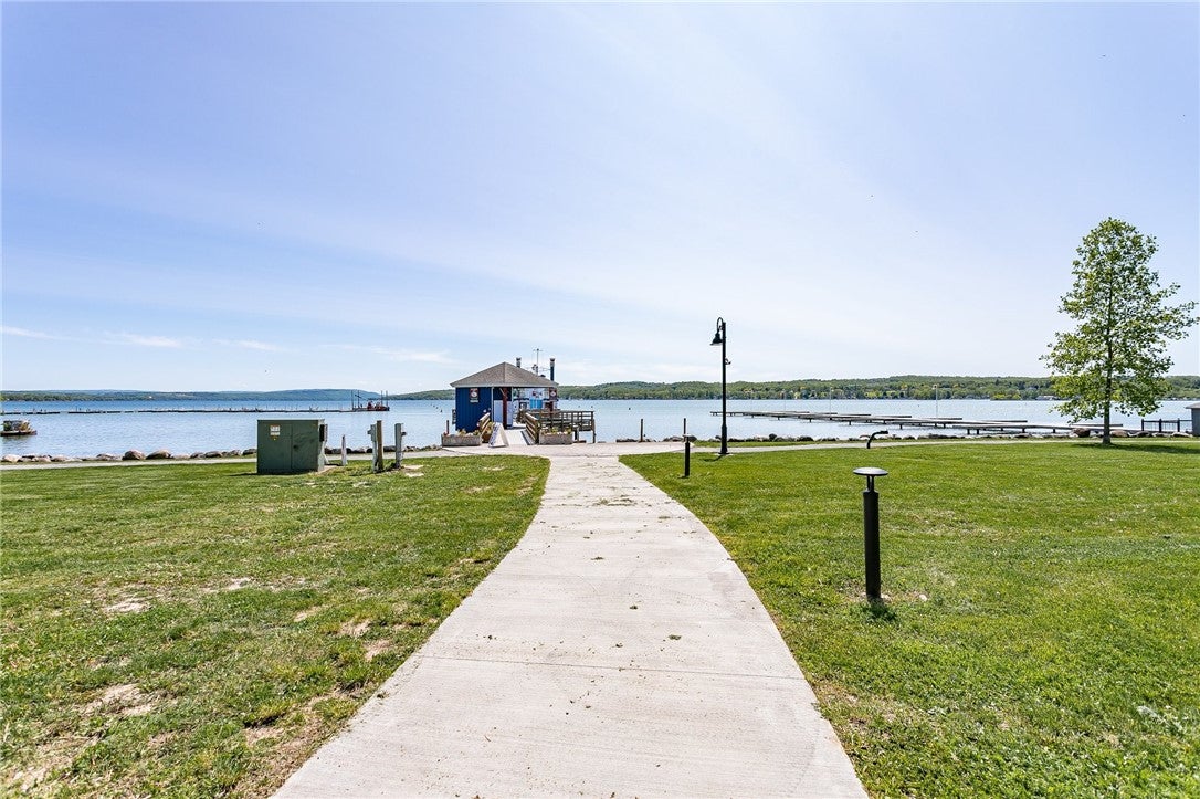 205 Lakeshore Drive 422