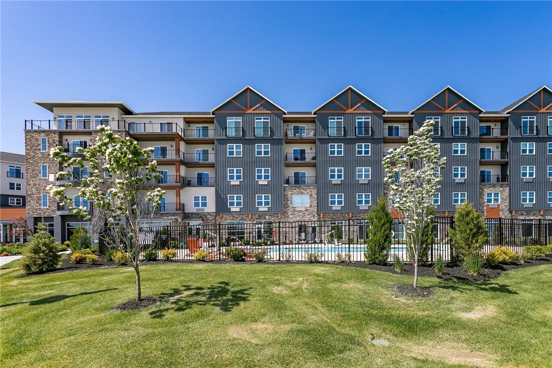 205 Lakeshore Drive 422