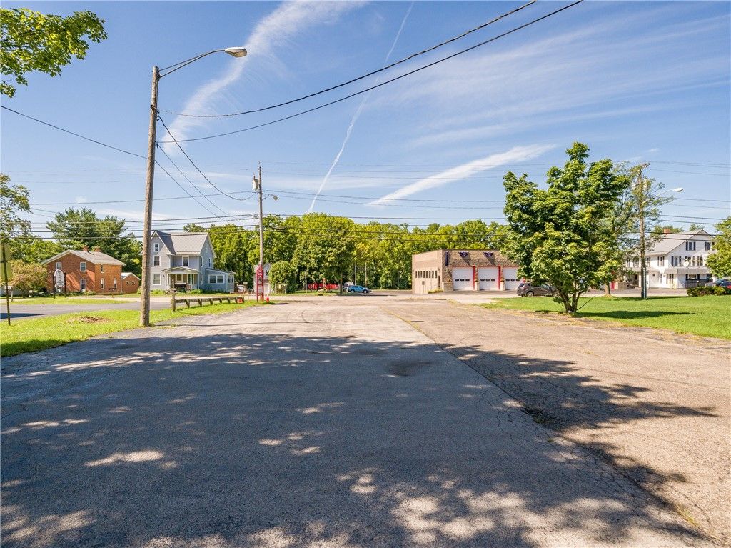 Photo of 3156 E East Henrietta Road, Henrietta, NY 14467 (MLS # R1453683)