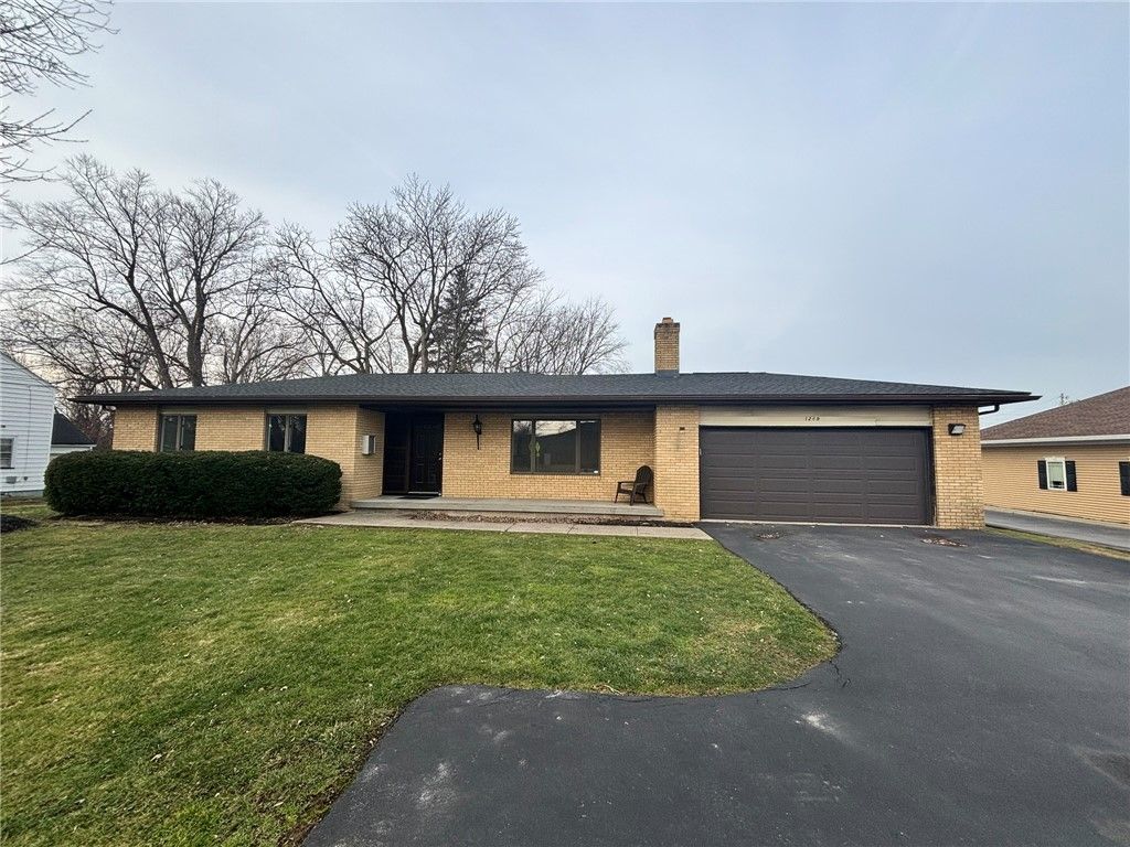 Photo of 1289 Creek Street, Penfield, NY 14580 (MLS # R1657656)