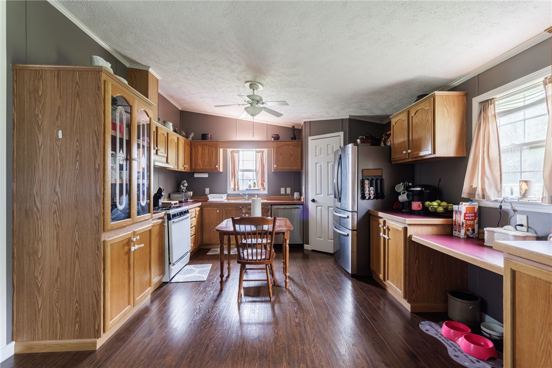 3785 Retsof Road, New York, New York image 23