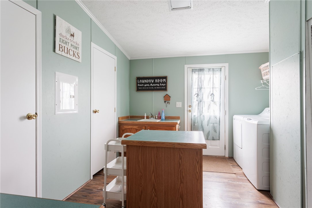 3785 Retsof Road, New York, New York image 13