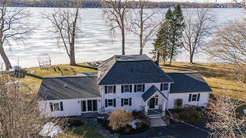 Homes For Sale - 4368 E Lake Road<br/> Livonia, NY 14487