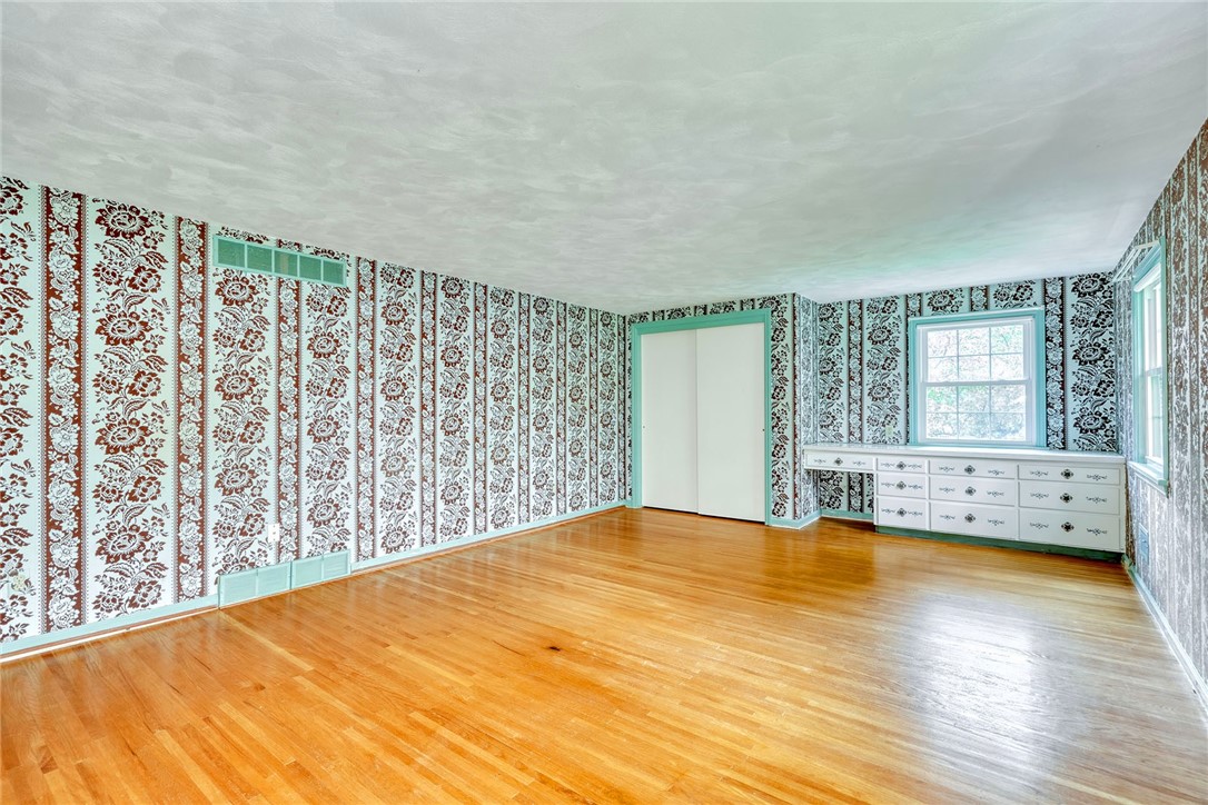 50 Shire Oaks Drive, Pittsford, New York image 33