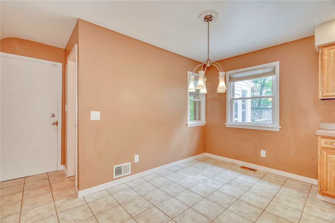 50 Shire Oaks Drive, Pittsford, New York image 12