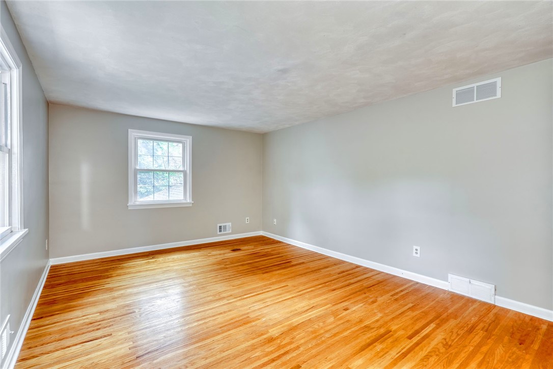 50 Shire Oaks Drive, Pittsford, New York image 27