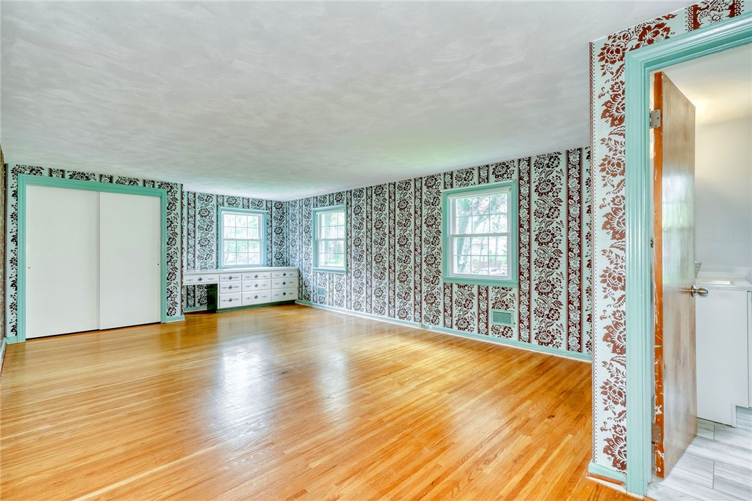 50 Shire Oaks Drive, Pittsford, New York image 31