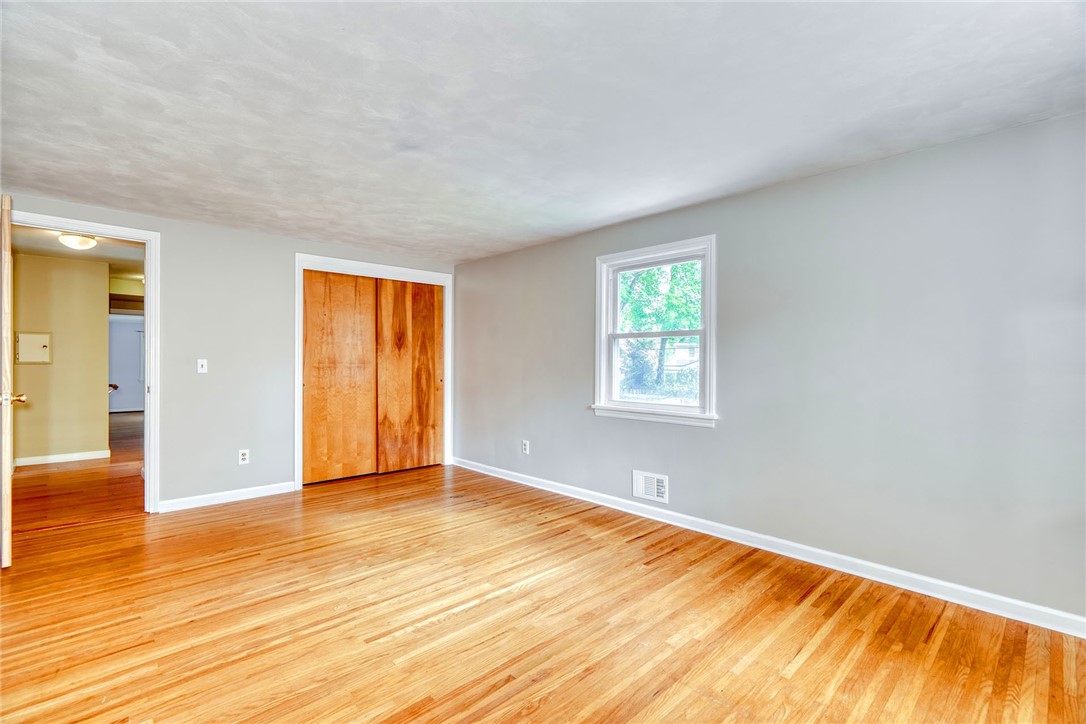 50 Shire Oaks Drive, Pittsford, New York image 28