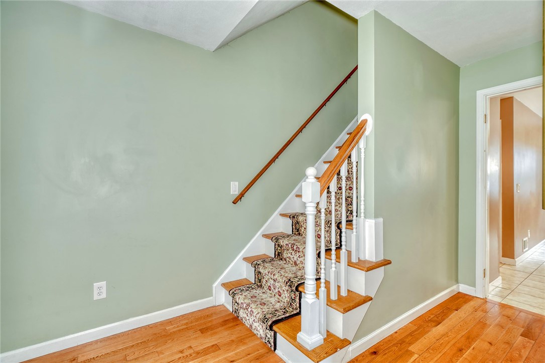 50 Shire Oaks Drive, Pittsford, New York image 25