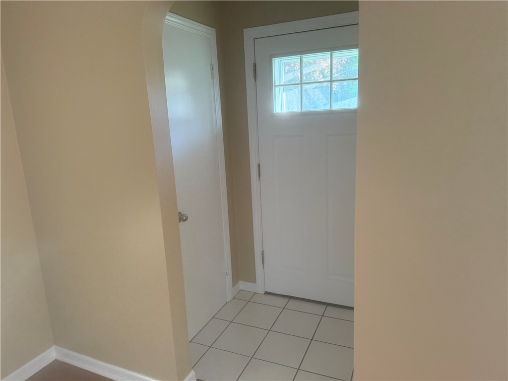 7 Greenbriar Drive, Gates, New York image 2