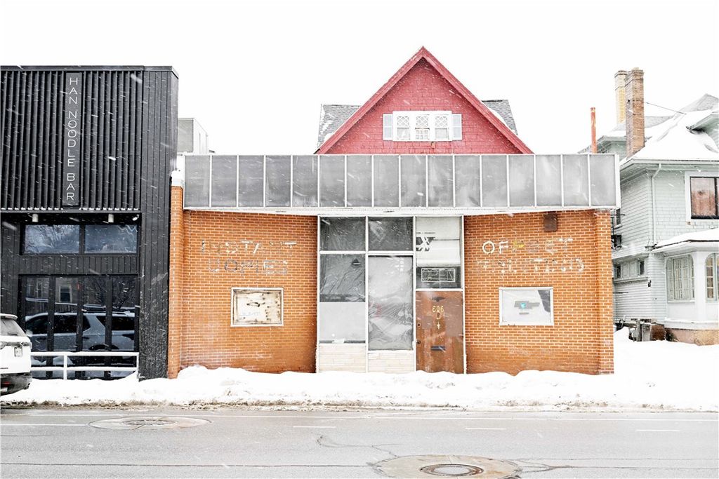 Photo of 606 Monroe Avenue, Rochester, NY 14607 (MLS # R1663902)