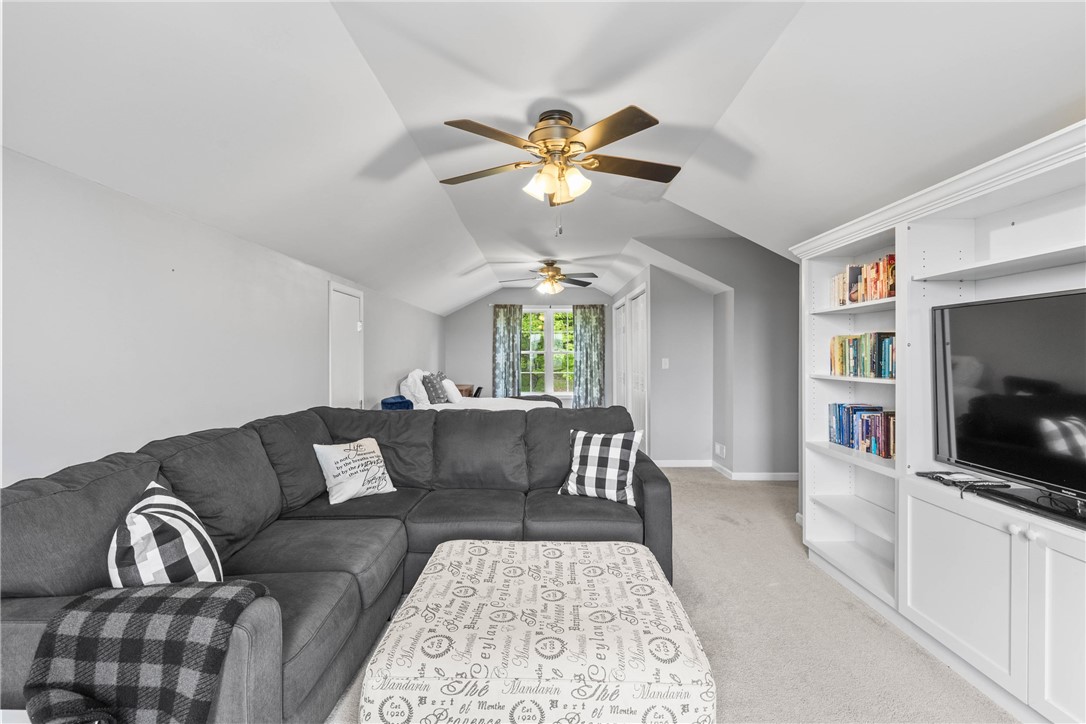13 Colony Court, Alexander, New York image 39