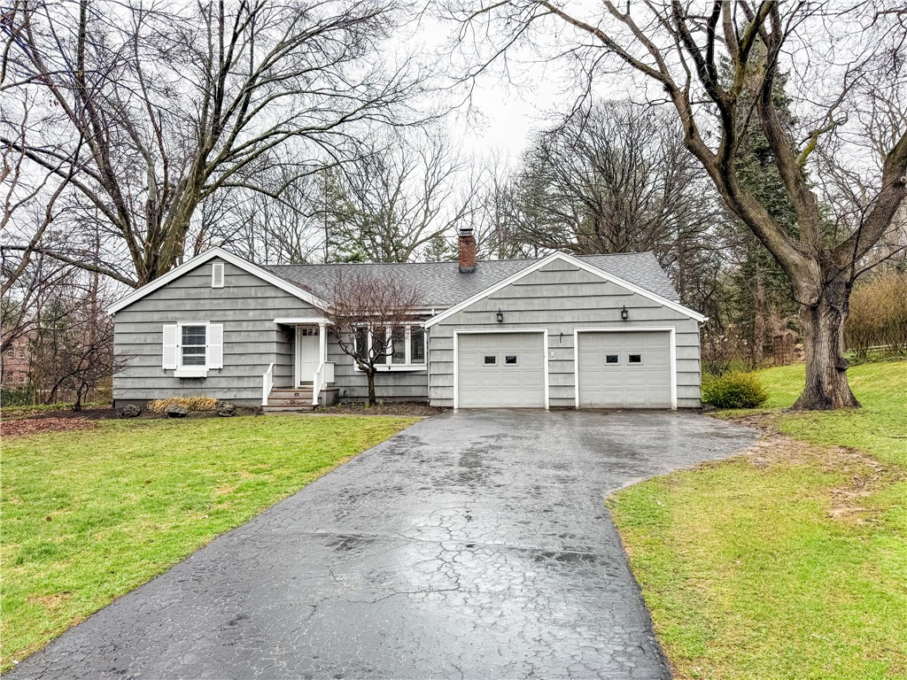 20 Winding Road, Pittsford, New York image 1