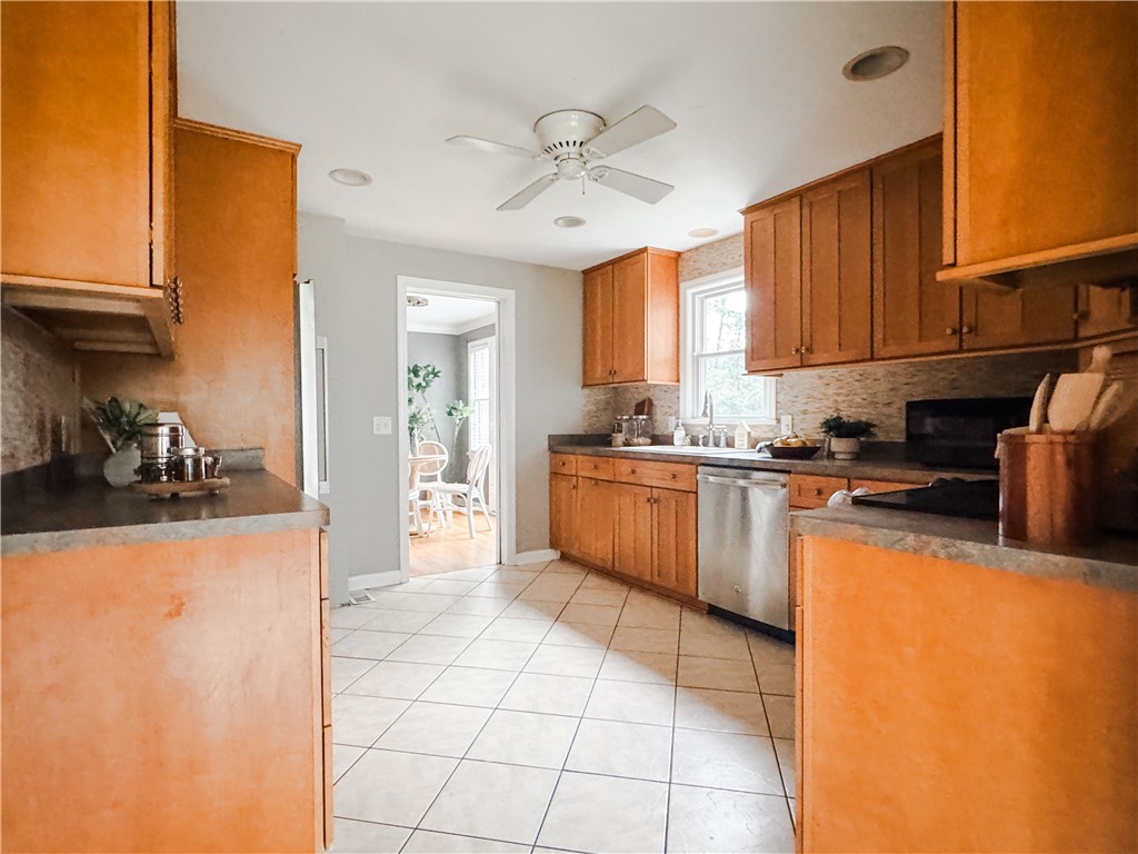 20 Winding Road, Pittsford, New York image 8