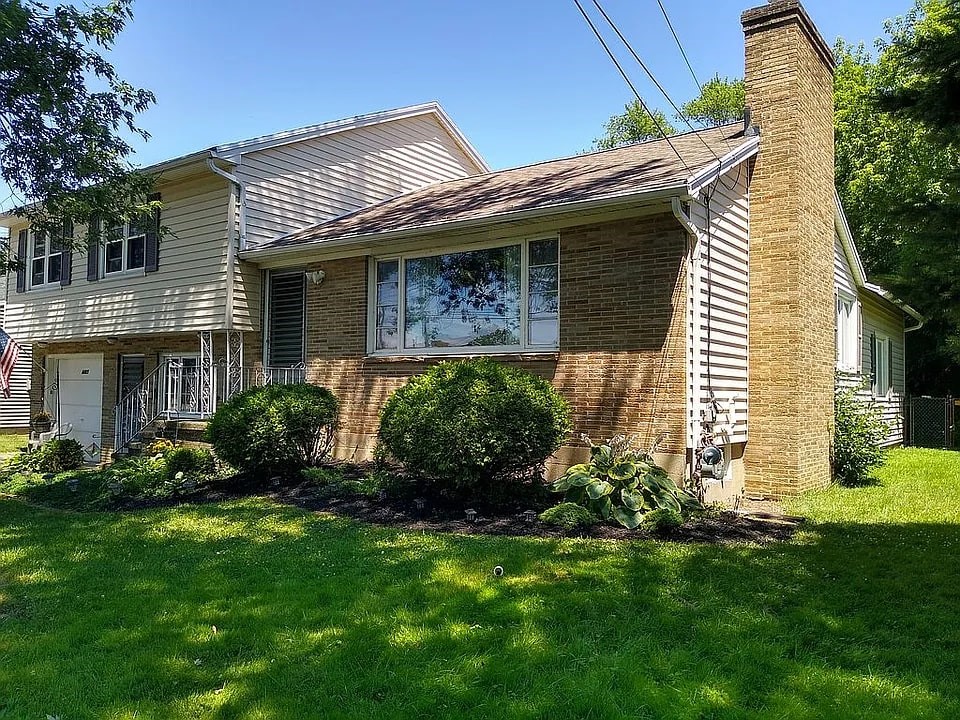 4465 Stratford Ter, Hamburg, New York image 1