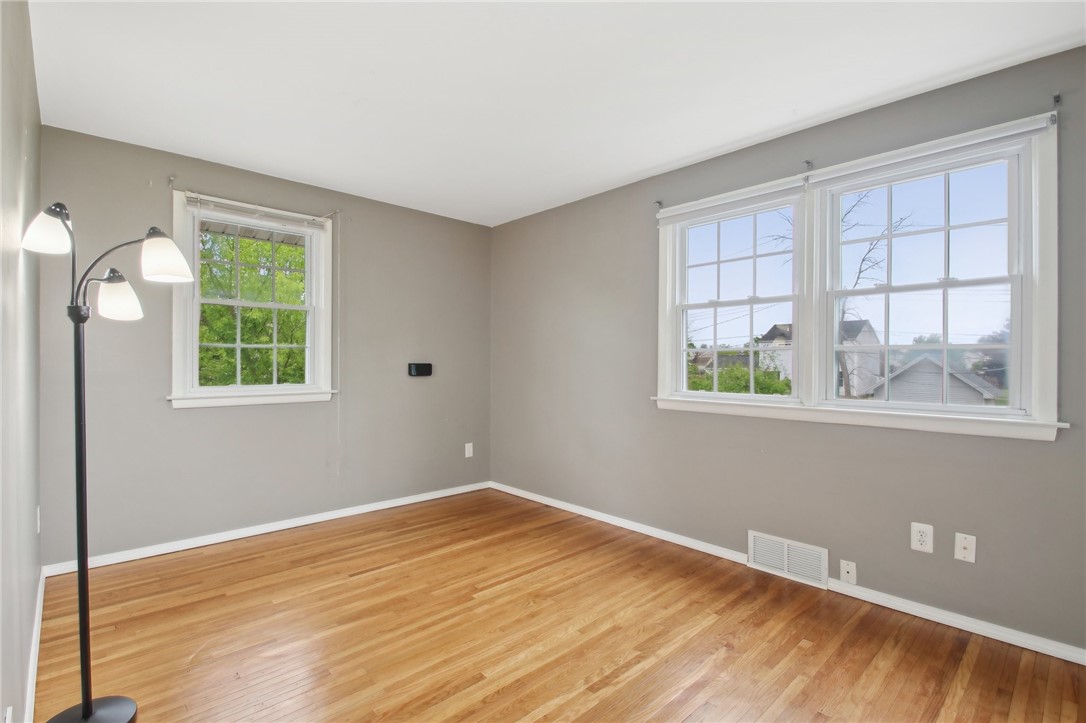 1099 N Greece Road, Greece, New York image 29