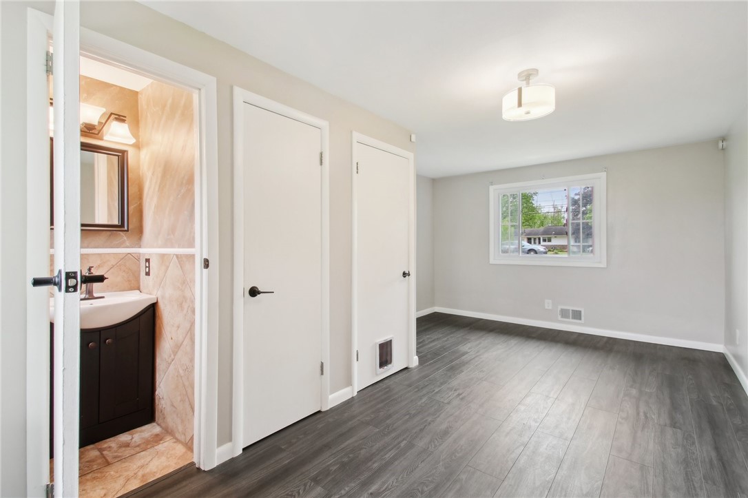 1099 N Greece Road, Greece, New York image 18