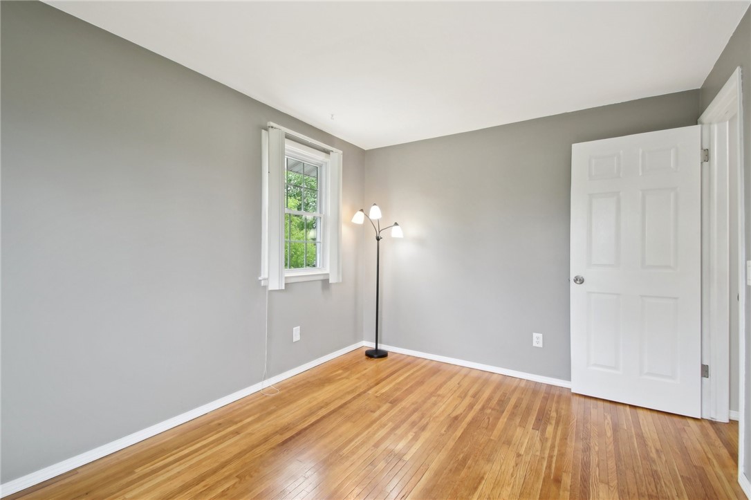1099 N Greece Road, Greece, New York image 28