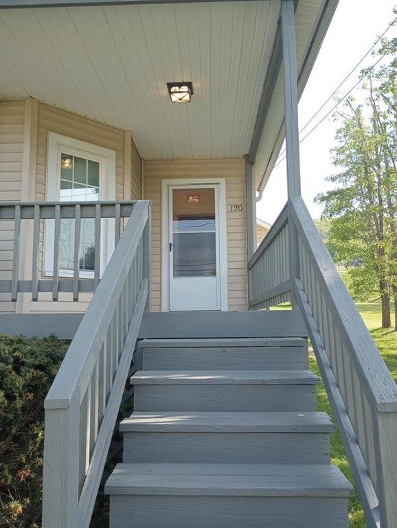 120 W Sixth Street, lower