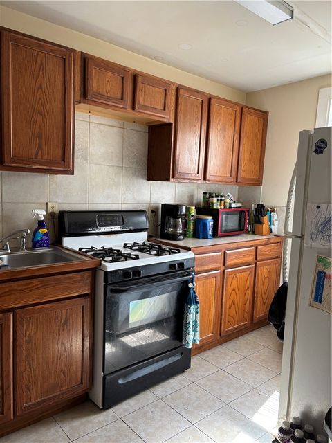 Tiny photo for 450 Riverside Avenue, Elmira City, NY 14904 (MLS # R1685020)