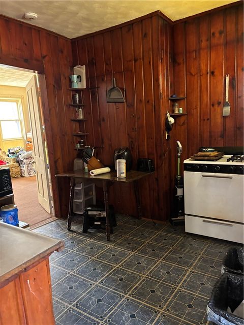 Tiny photo for 450 Riverside Avenue, Elmira City, NY 14904 (MLS # R1685020)