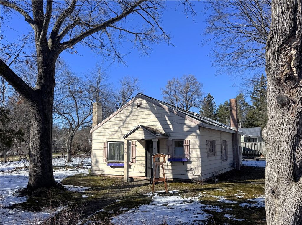 Photo of 1 Mohigan Drive, Oneonta, NY 13820 (MLS # R1665761)