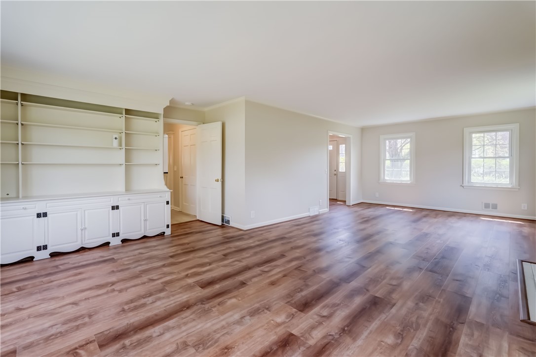 264 Shorewood Drive, Webster, New York image 8