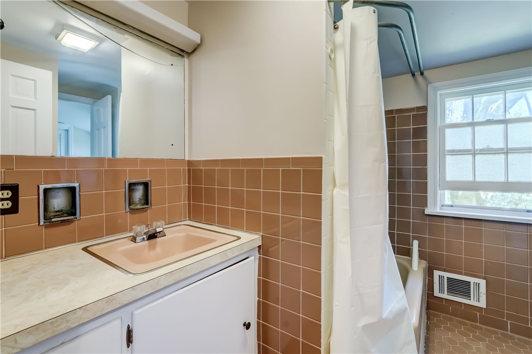 264 Shorewood Drive, Webster, New York image 26