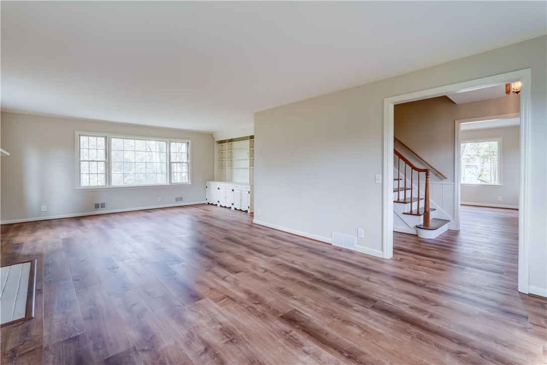 264 Shorewood Drive, Webster, New York image 6